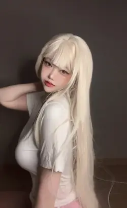 imgi_67_evawxsh---Blonde-Wig-060477eff62cf74b34.md.webp