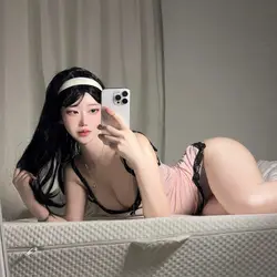 imgi_72_Bitches-yuna6c22d2a14a61ad05.webp