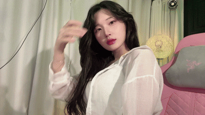 imgi_204_7879681bb669a0bee6b6328d46f9ff73b.md.gif