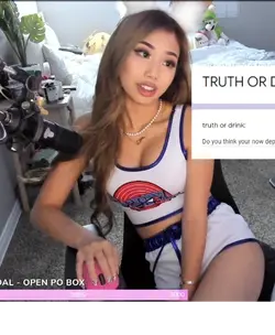 imgi_23_Screenshot-2021-10-23-at-00-58-37-supcaitlin---Twitch91b96a62dfe92b68.webp