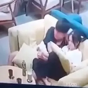 Cặp Đôi Làm Chuyện Ấy Trong Quán Trà Sữa.mp4