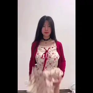 Chân dài bím dâm được cu dài thỏa mãn.mp4